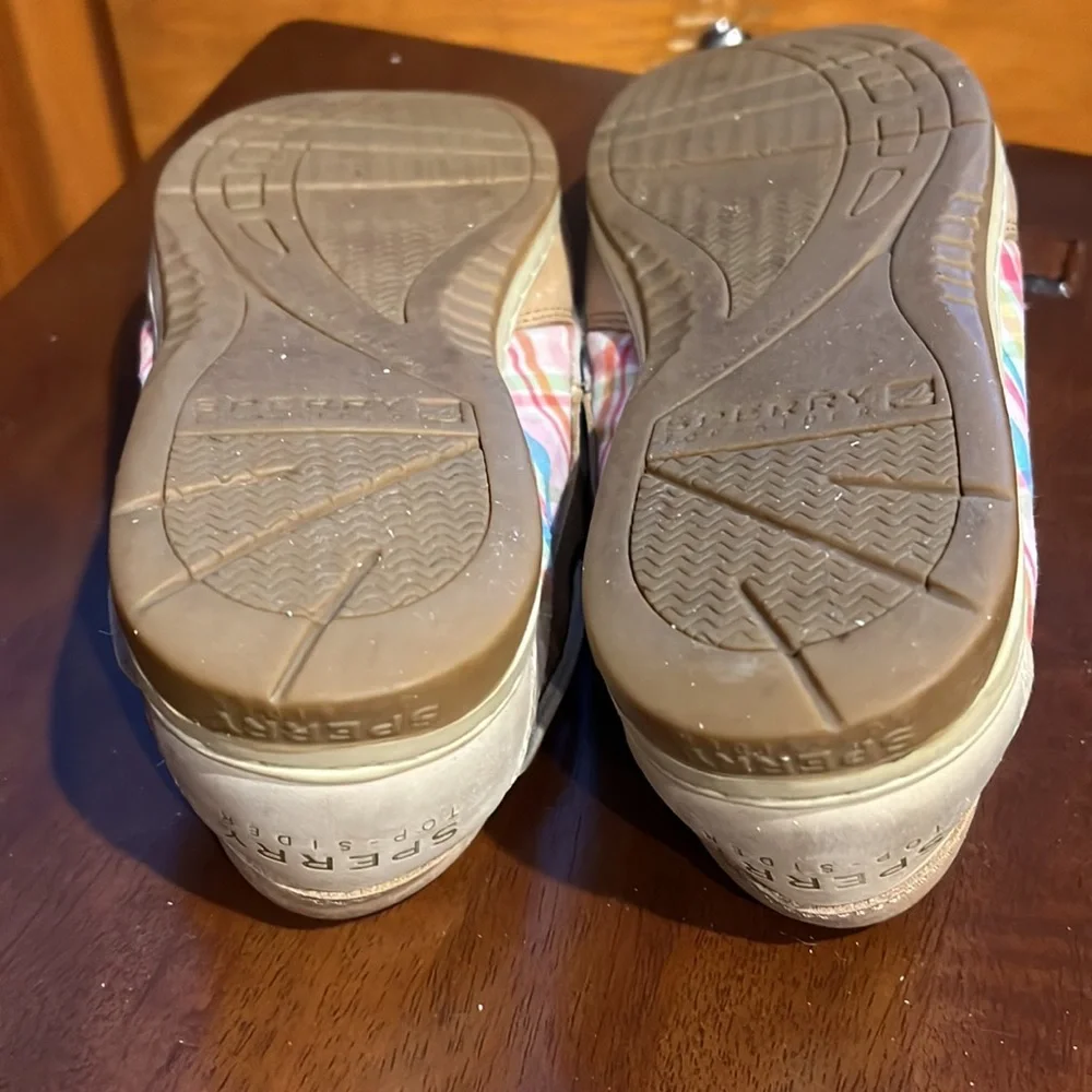 Leather Sperry Topsiders, broken in, great summer shoe, boat shoe